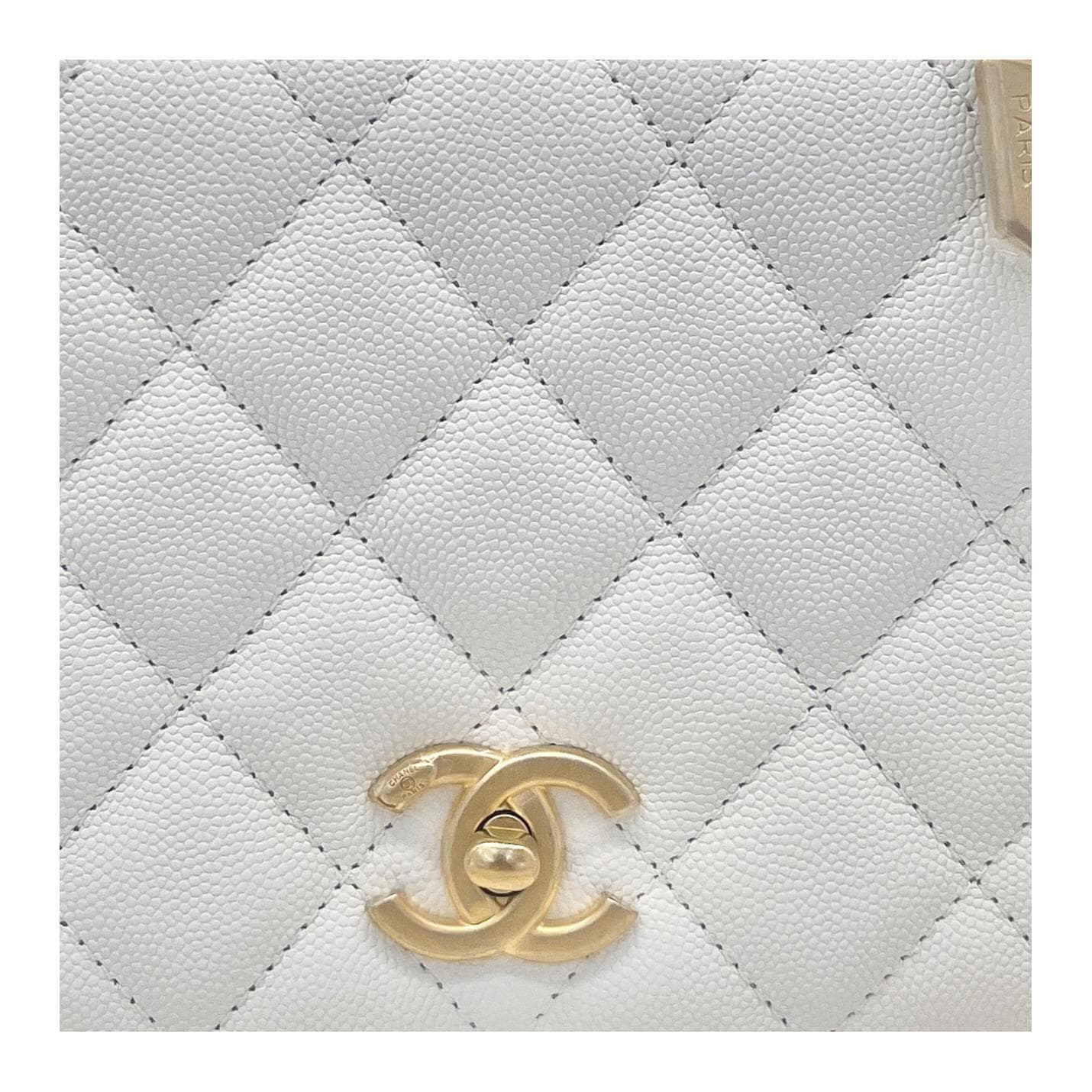 Сумка Chanel 23B White - изображение 2