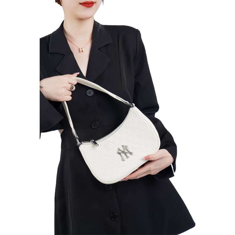 Мини-сумка MLB Monogram NY Yankees Cream White - изображение 6
