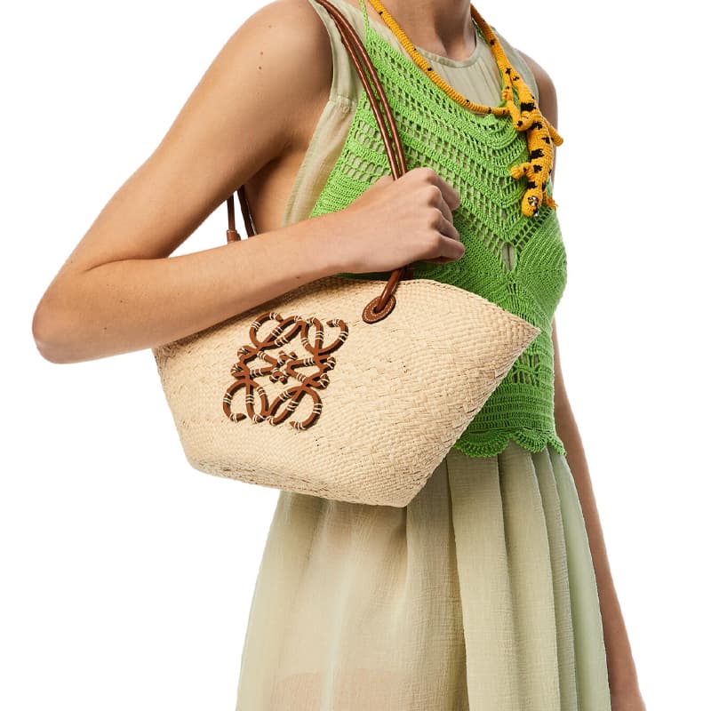 Мини-сумка LOEWE Anagram Basket - изображение 6