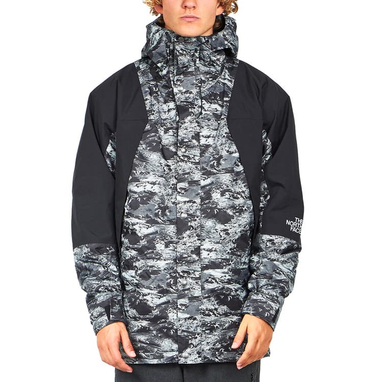 Демисезонная куртка THE NORTH FACE - изображение 3