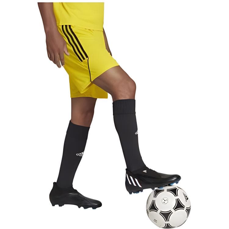 Шорты adidas Logo - изображение 4
