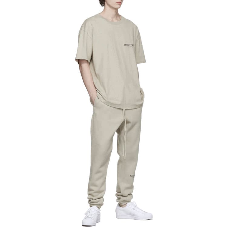 Футболка Fear of God Essentials FW21 BeigeLinen LogoT - изображение 3