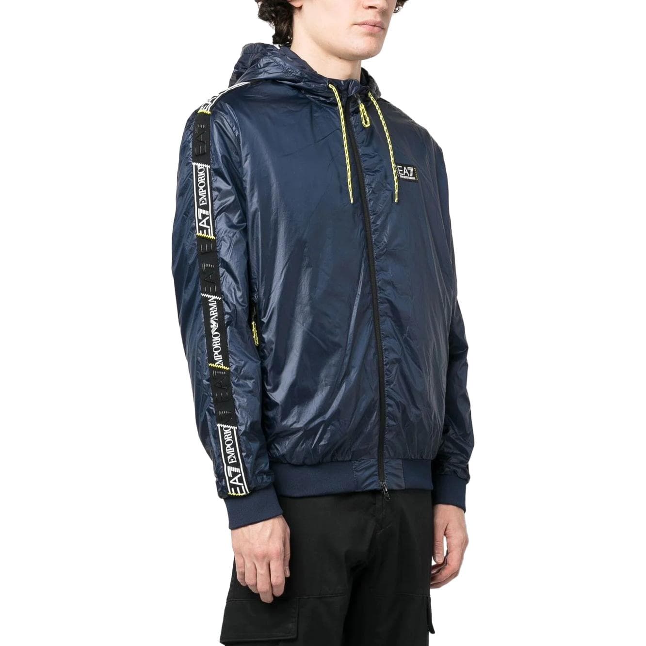 Зимняя куртка пуховик EMPORIO ARMANI SS23 EA7 Logo - изображение 4
