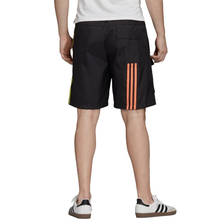 Тренировочные штаны adidas originals Woven Shorts - изображение 3