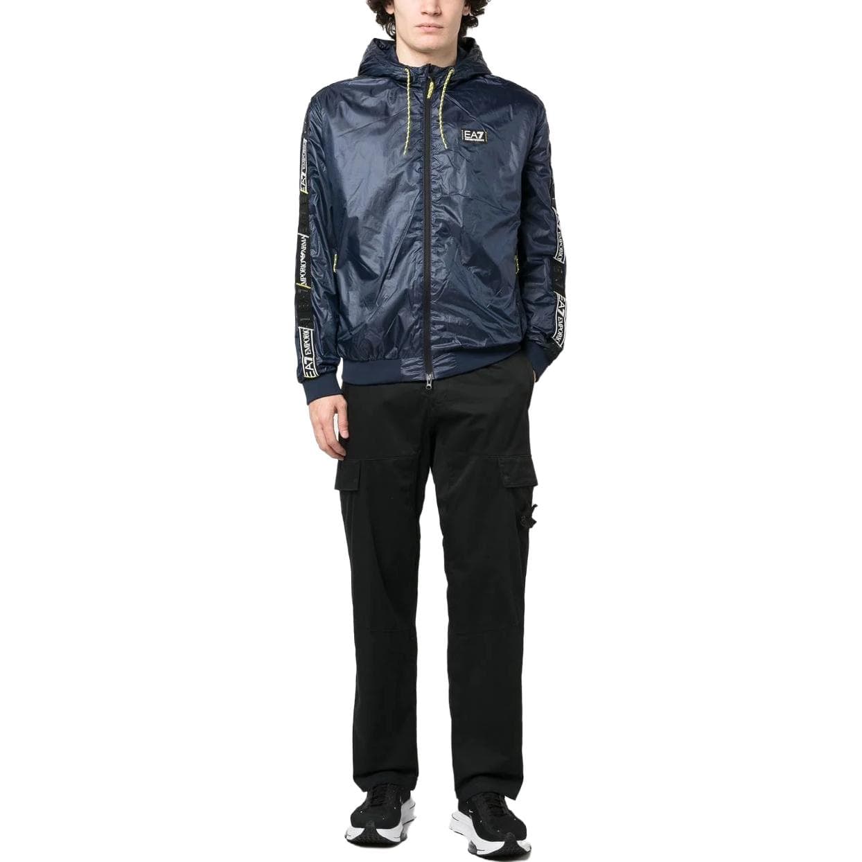 Зимняя куртка пуховик EMPORIO ARMANI SS23 EA7 Logo - изображение 2