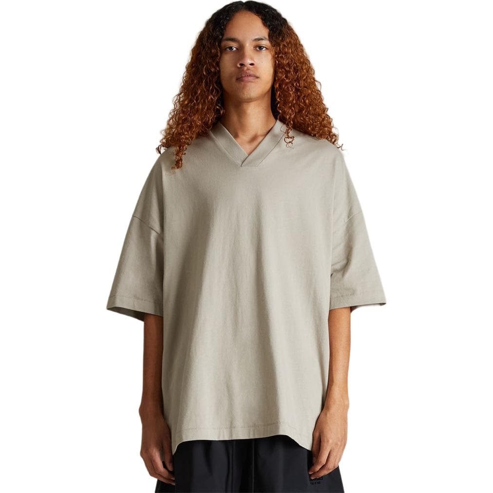Футболка Fear of God Essentials SS24 drop2 V-Neck Tshirt VT Seal - изображение 4