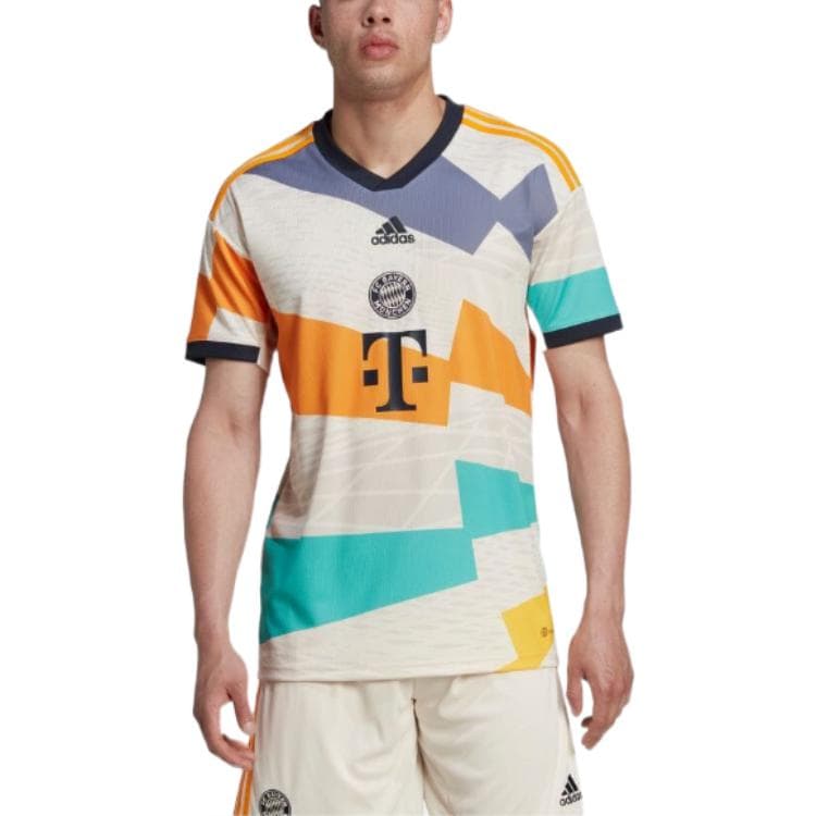 Футболка adidas LogoVT - изображение 3