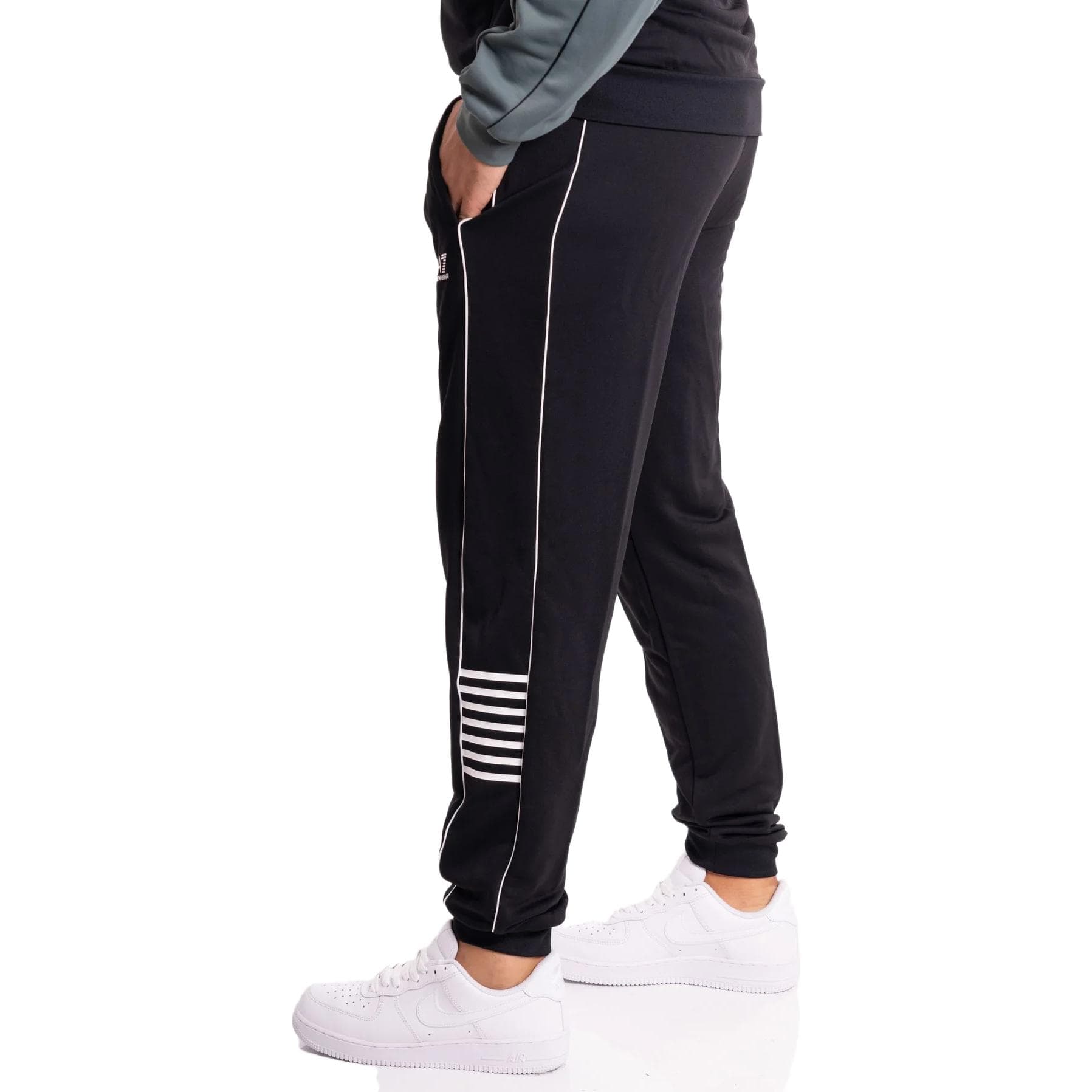 Спортивный костюм EMPORIO ARMANI - изображение 7