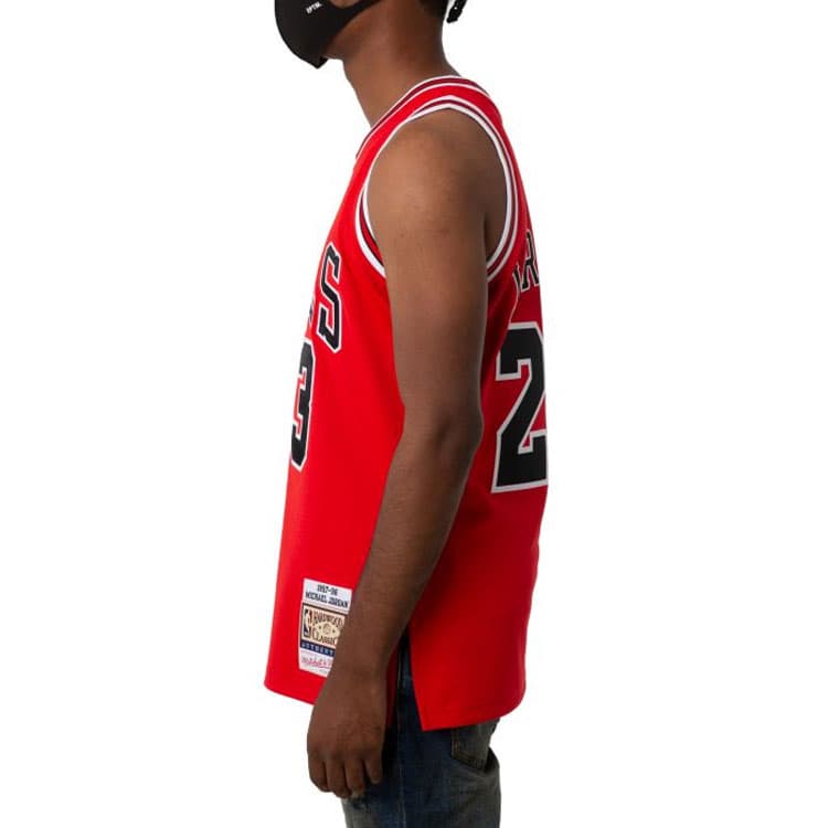 Баскетбольная майка Mitchell Ness NBA AU 1997-98 23 - изображение 4