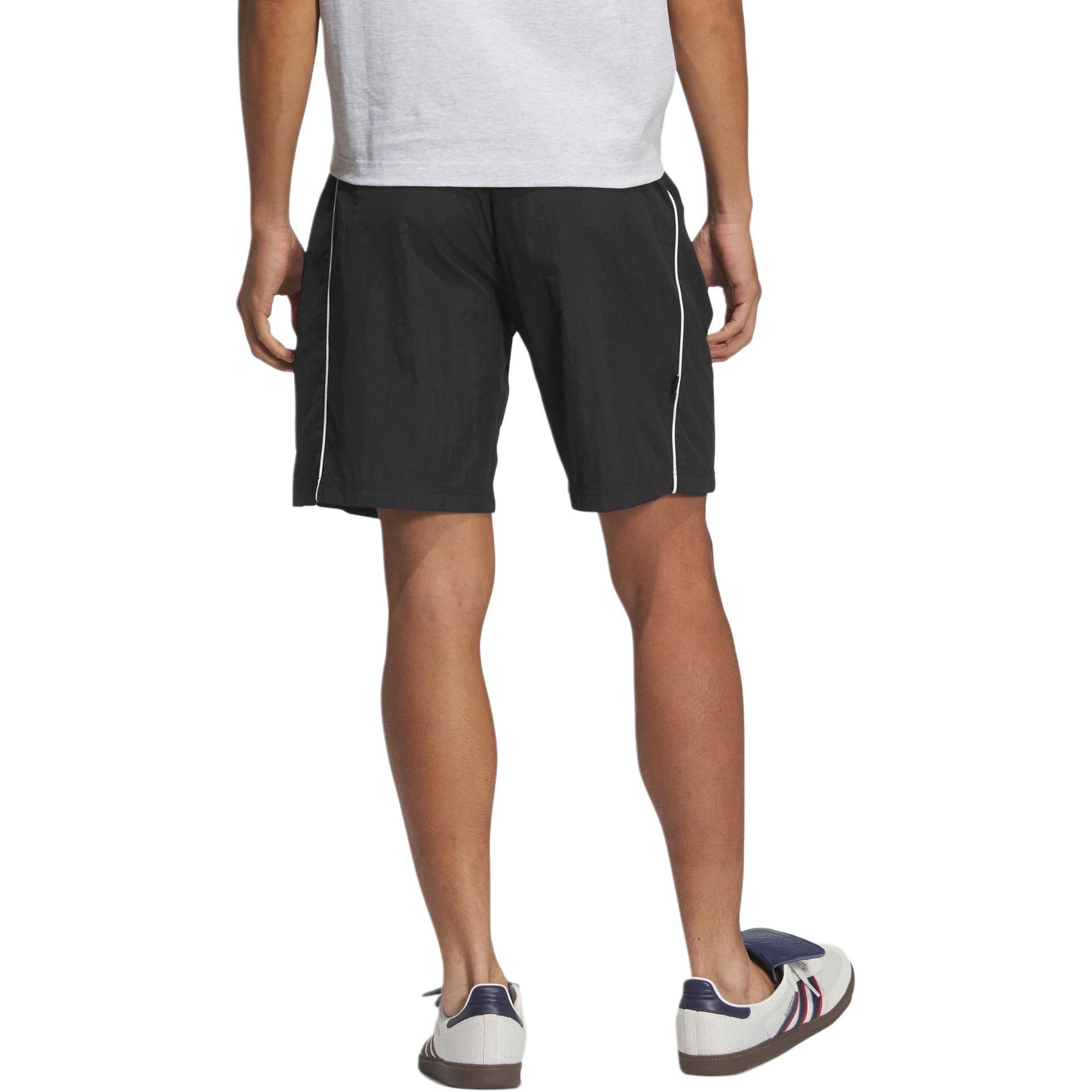 Шорты adidas x Disney Hdl Shorts - изображение 4