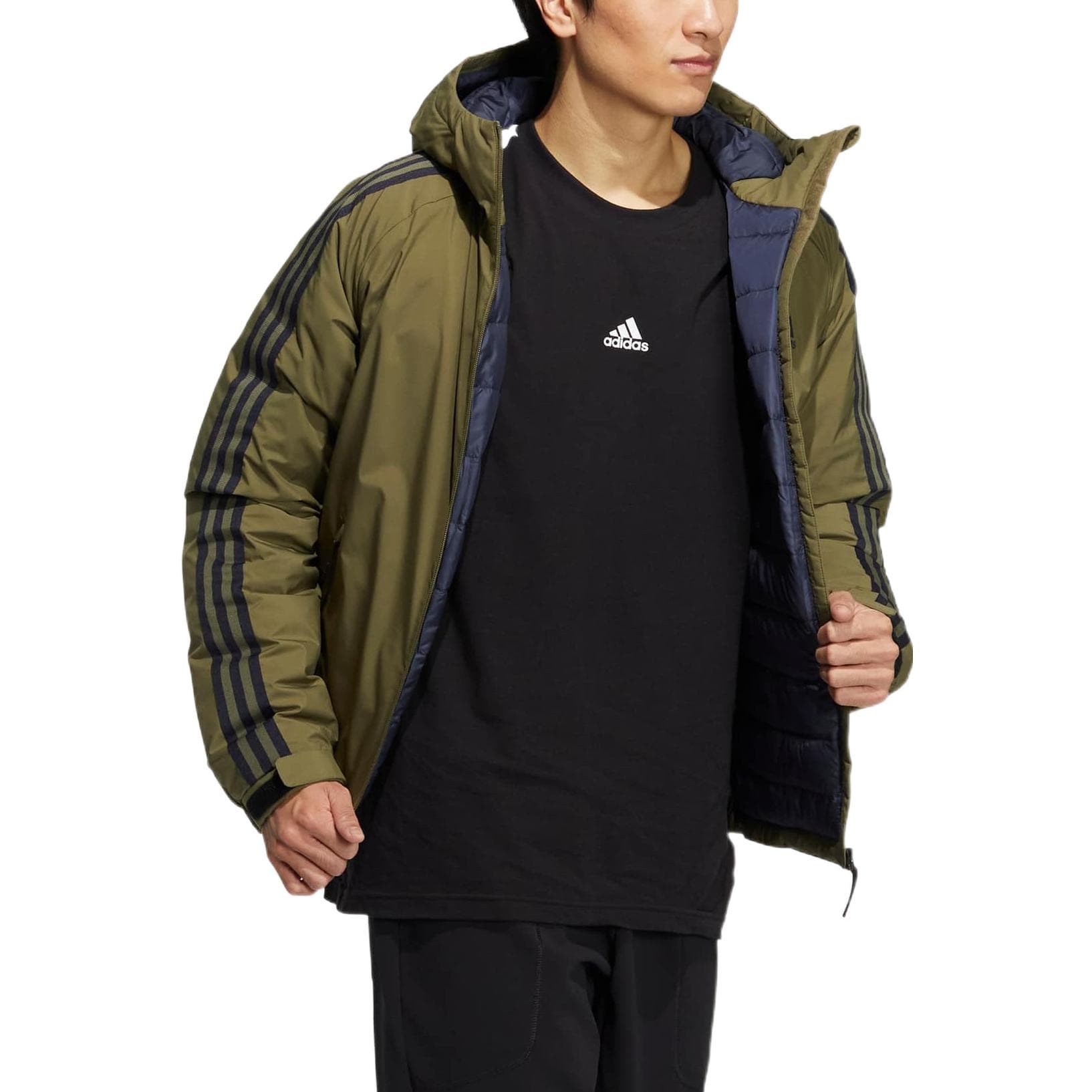 Зимняя куртка adidas - изображение 3