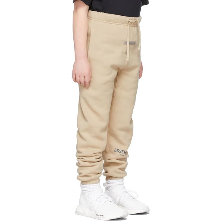 Fear of God Essentials FW21 Kids BeigeLinen Fleece Lounge Pants Logo - изображение 4