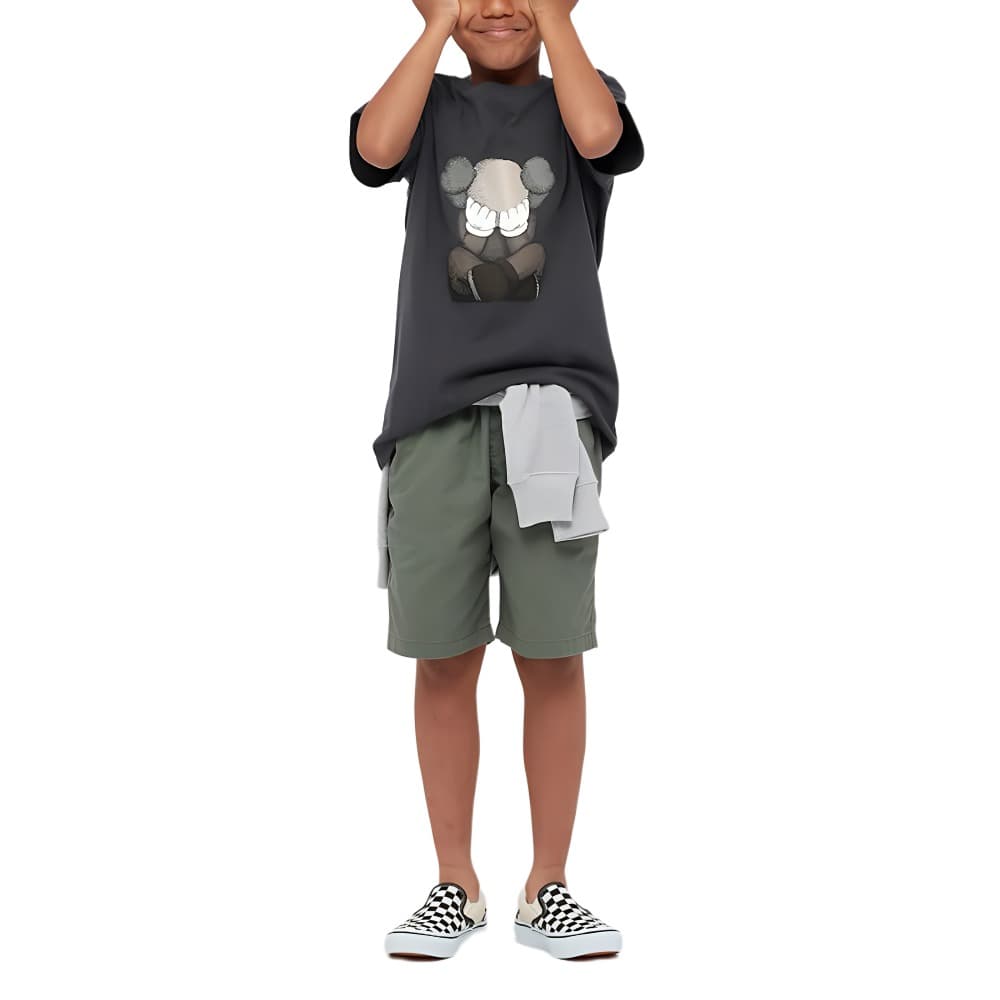 Футболка UNIQLO KAWS Kids T-Shirt Dark Grey - изображение 2