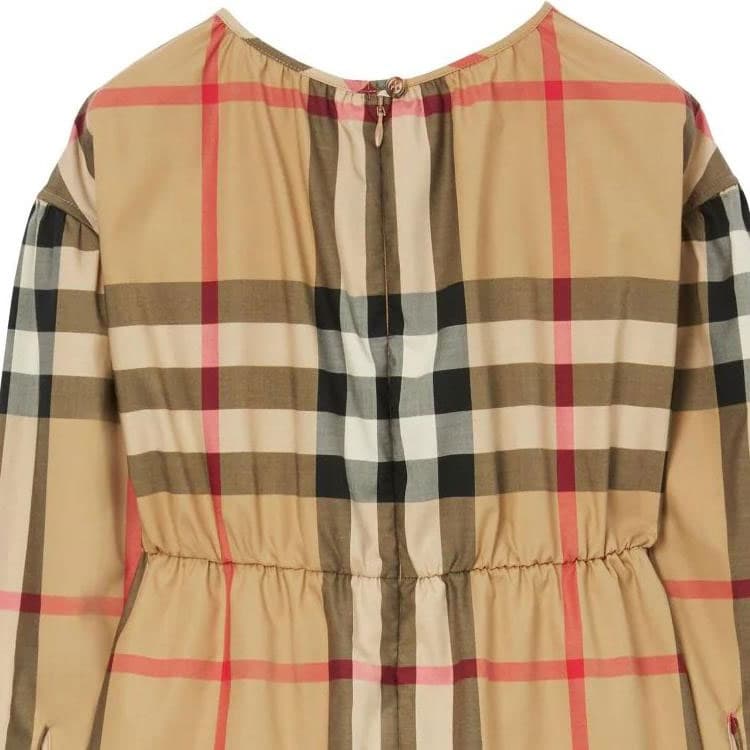 Burberry FW23 - изображение 8