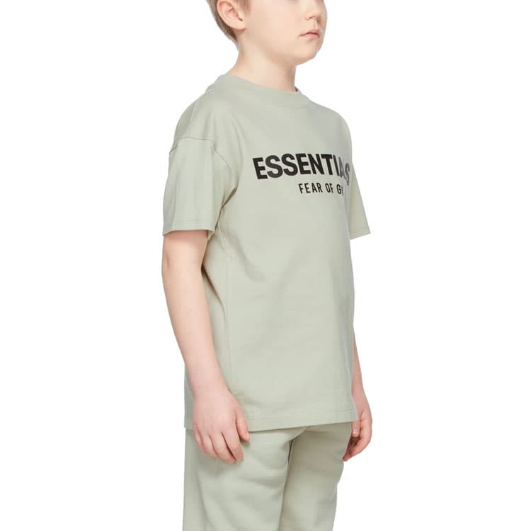 Футболка Fear of God Essentials FW21 Kids GreenConcrete Logo T-Shirt LogoT - изображение 3