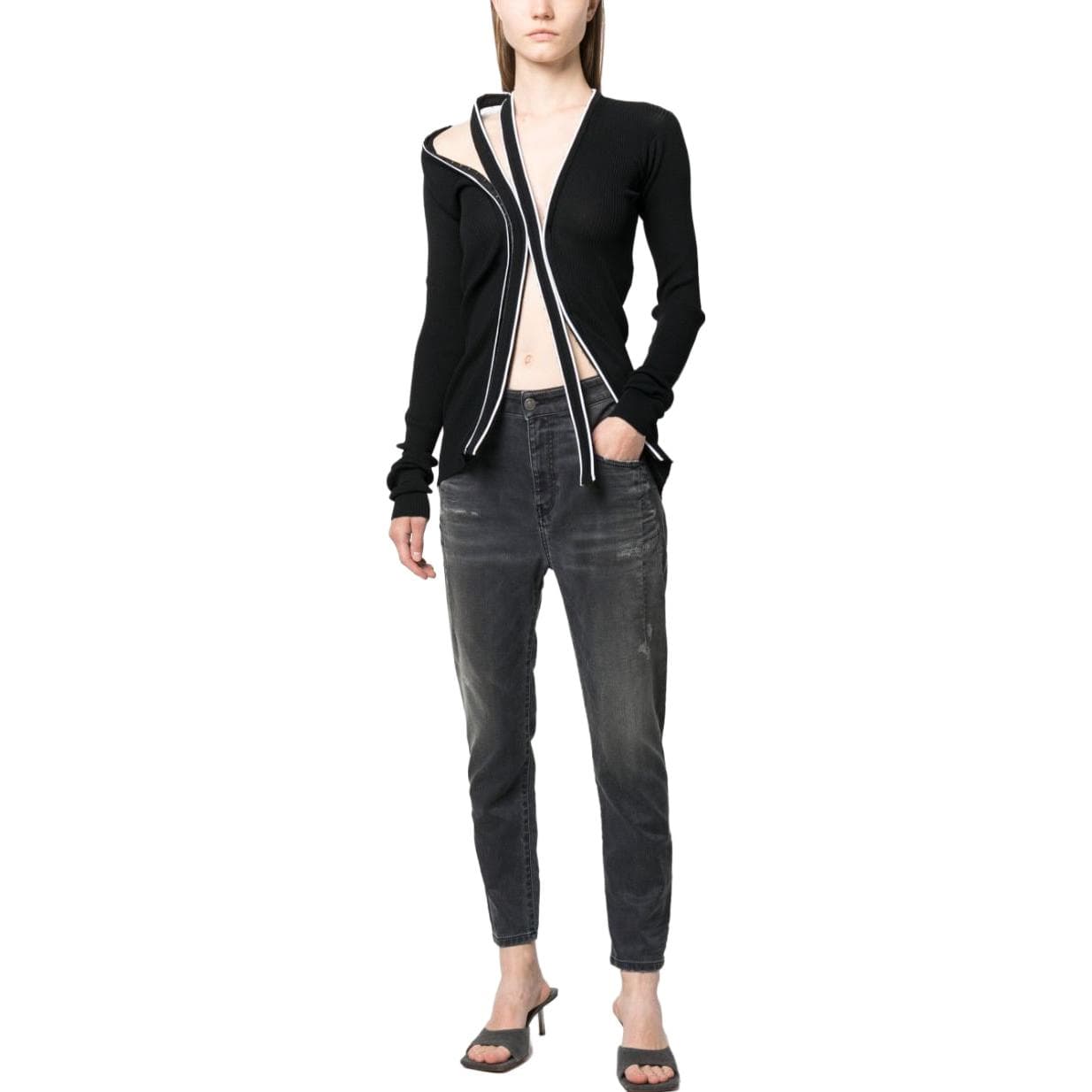 Джинсы DIESEL Женские джинсы черного цвета - изображение 2