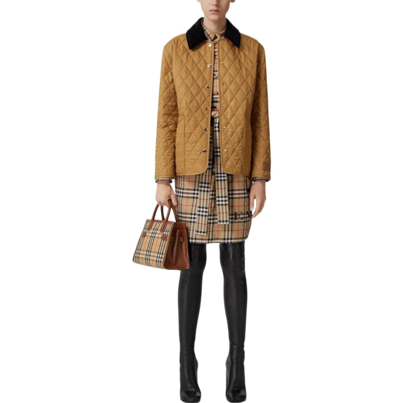 Burberry SS23 - изображение 3