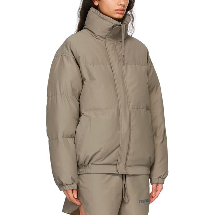 Fear of God Essentials FW21 Nylon Puffer Jacket Cement - изображение 3