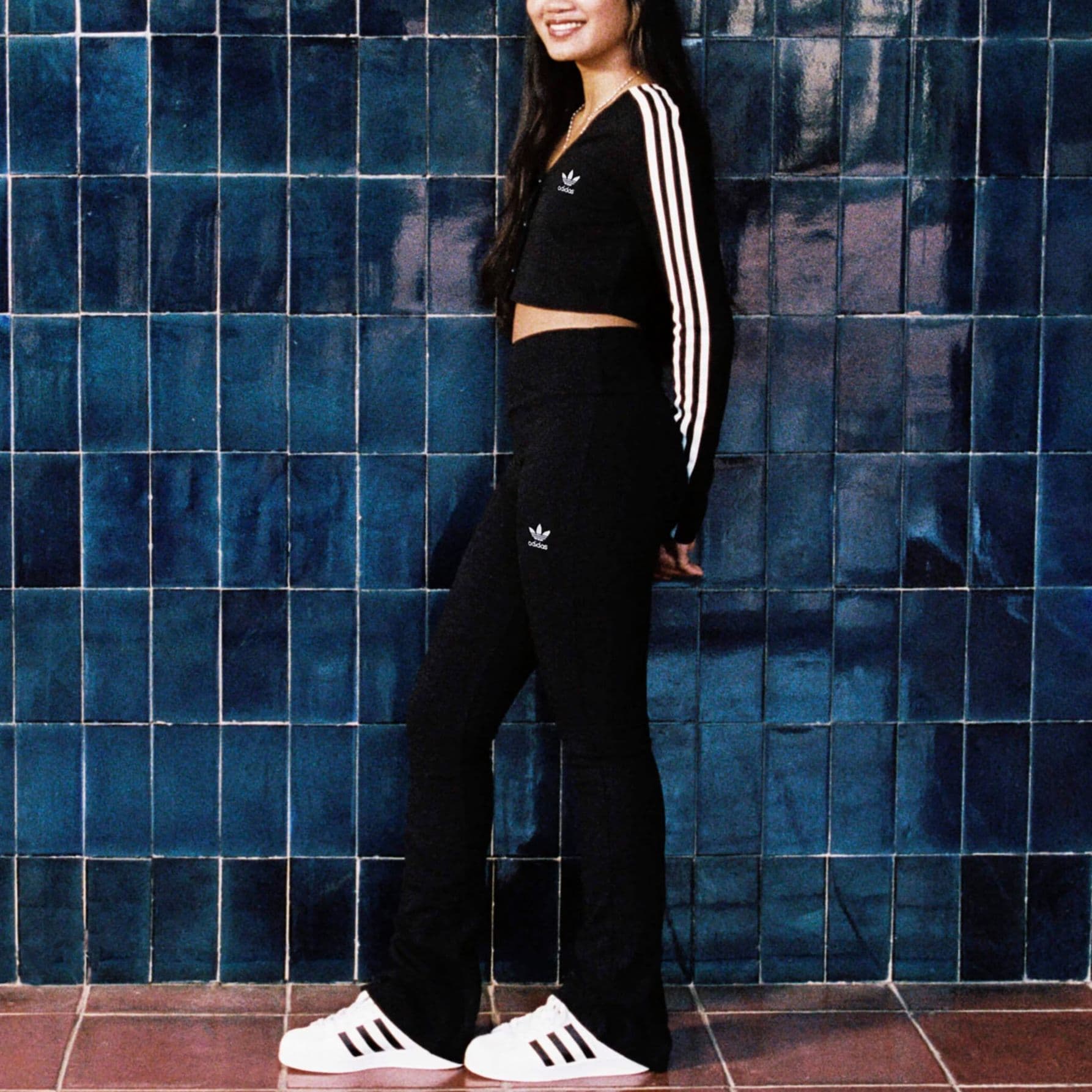 Штаны Adidas Originals Essentials Спортивные брюки Женские - изображение 2
