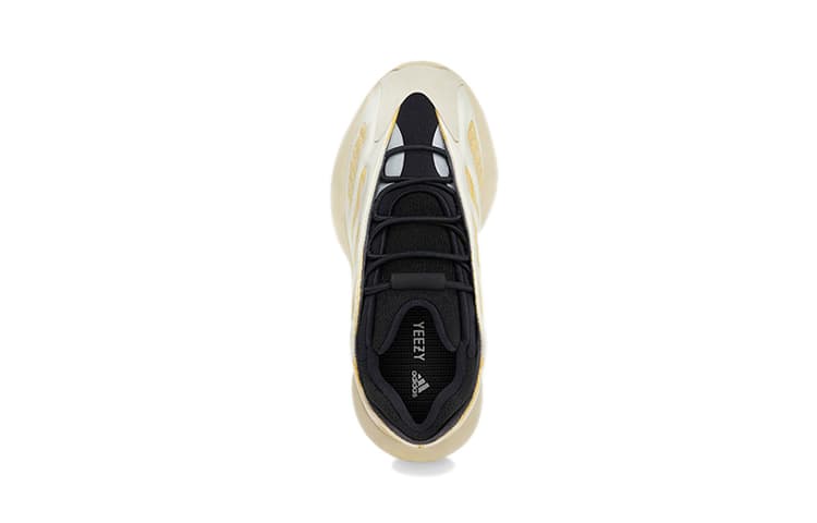 Кроссовки adidas originals Yeezy boost 700 V3 Safflower - изображение 4