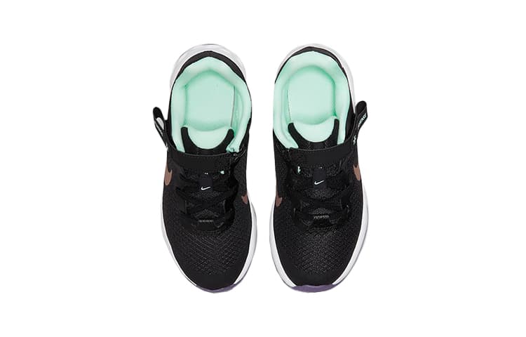 Кроссовки Nike REVOLUTION 6 FlyEase - изображение 4
