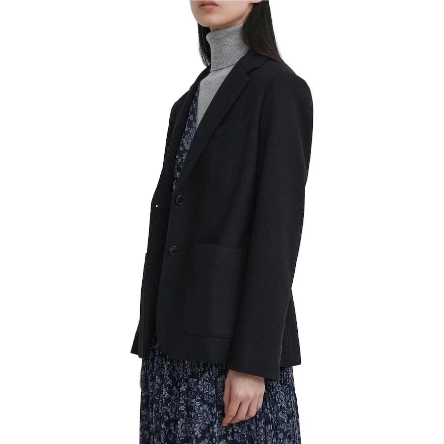 UNIQLO x Clare Waight Keller FW23 - изображение 2