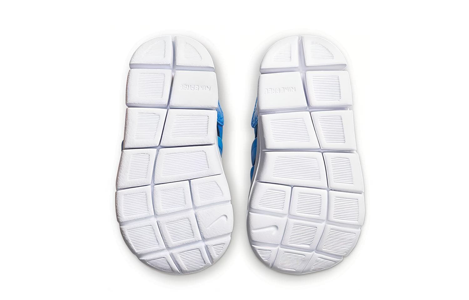 Кроссовки Nike Dynamo Free - изображение 6