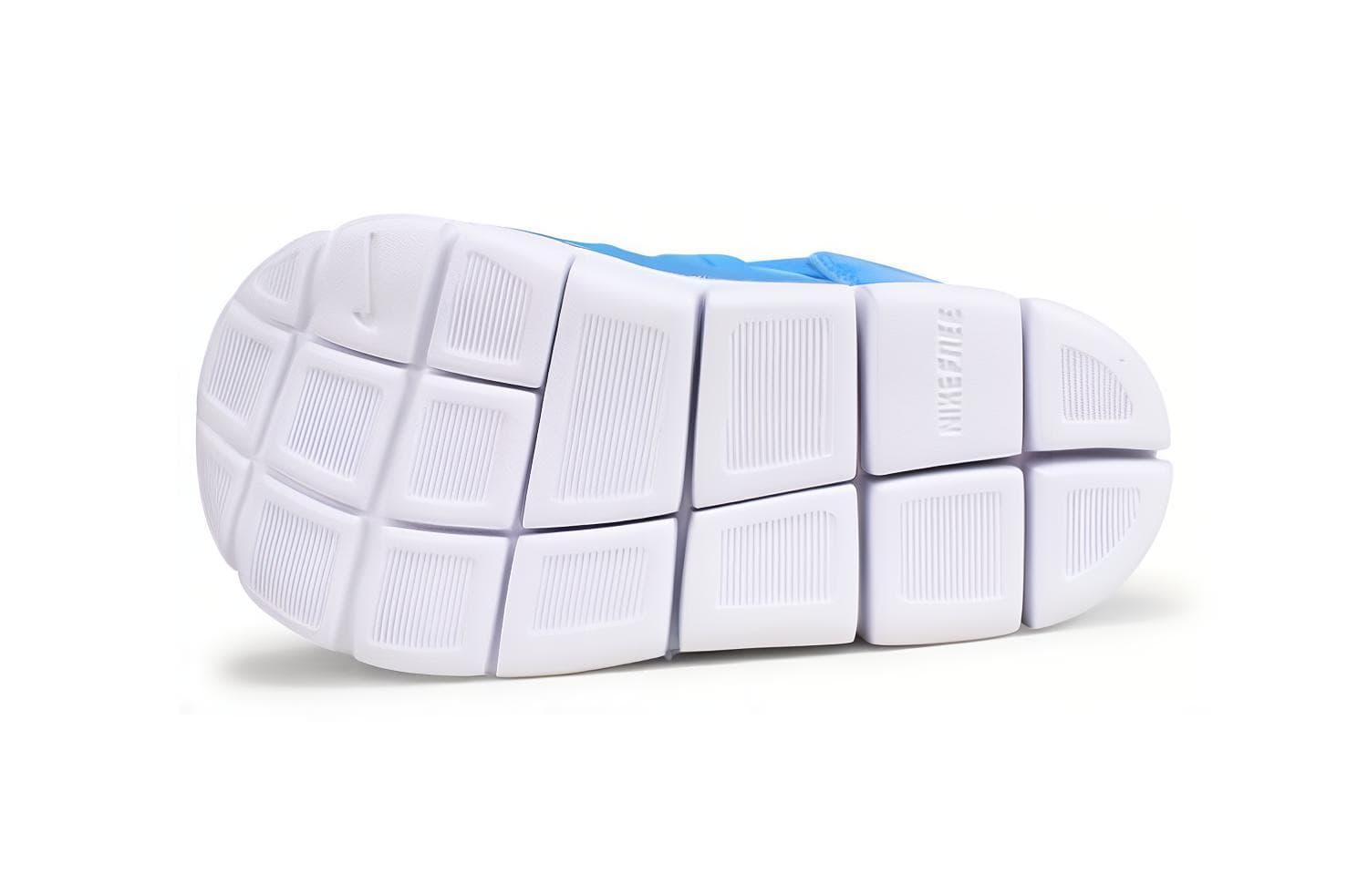 Кроссовки Nike Dynamo Free - изображение 6