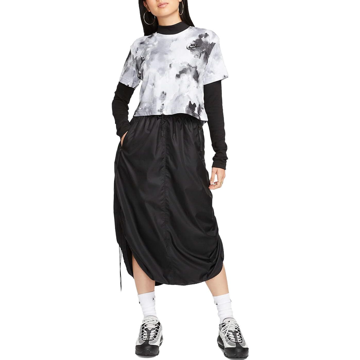 Футболка Nike Sportswear Essentials+ LogoT - изображение 3