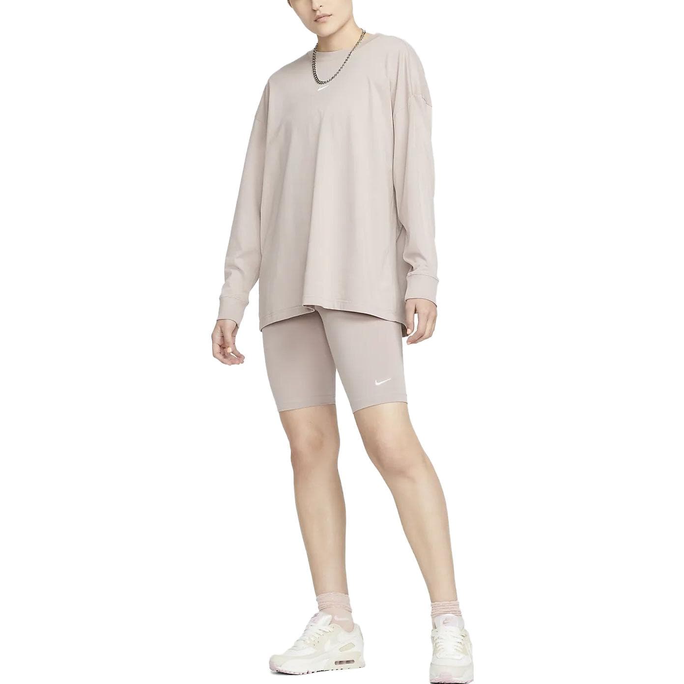 Nike Sportswear Essential - изображение 2