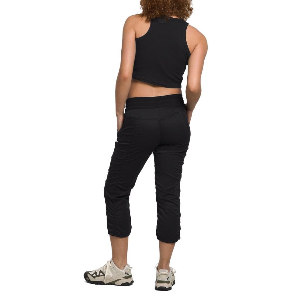 Штаны THE NORTH FACE Aphrodite 2.0 Capris - изображение 2