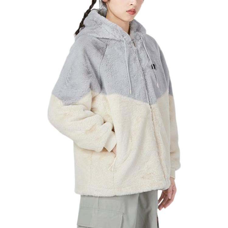 Куртка New Balance Logo - изображение 6