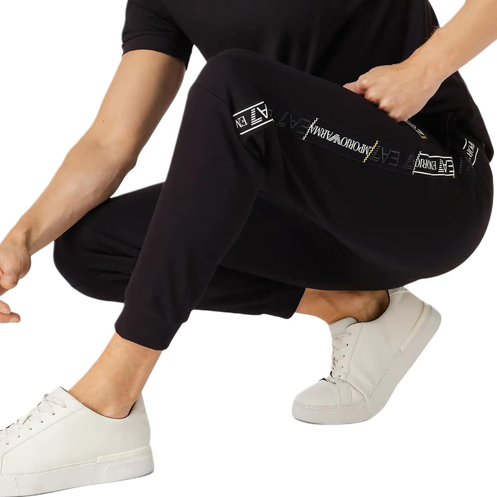 Штаны EMPORIO ARMANI SS23 EA7 Logo - изображение 5