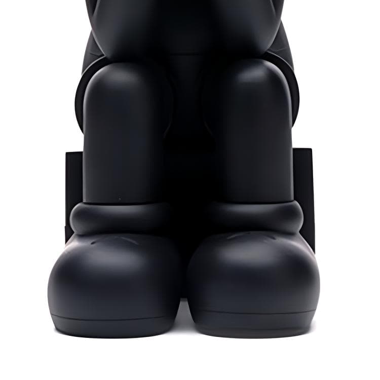 Фигурка KAWS Passing Through Open Edition Vinyl Figure Black 20.3cm - изображение 4