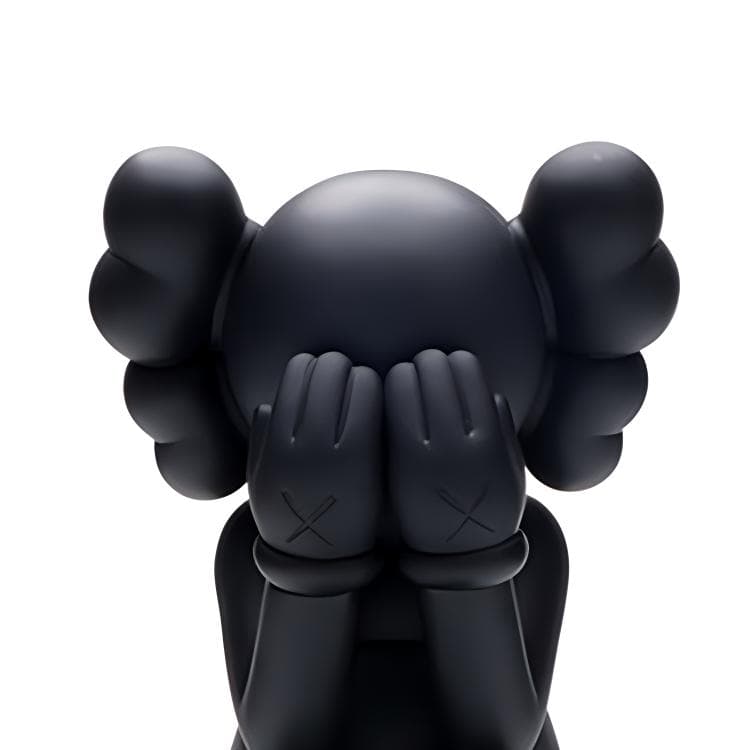 Фигурка KAWS Passing Through Open Edition Vinyl Figure Black 20.3cm - изображение 3