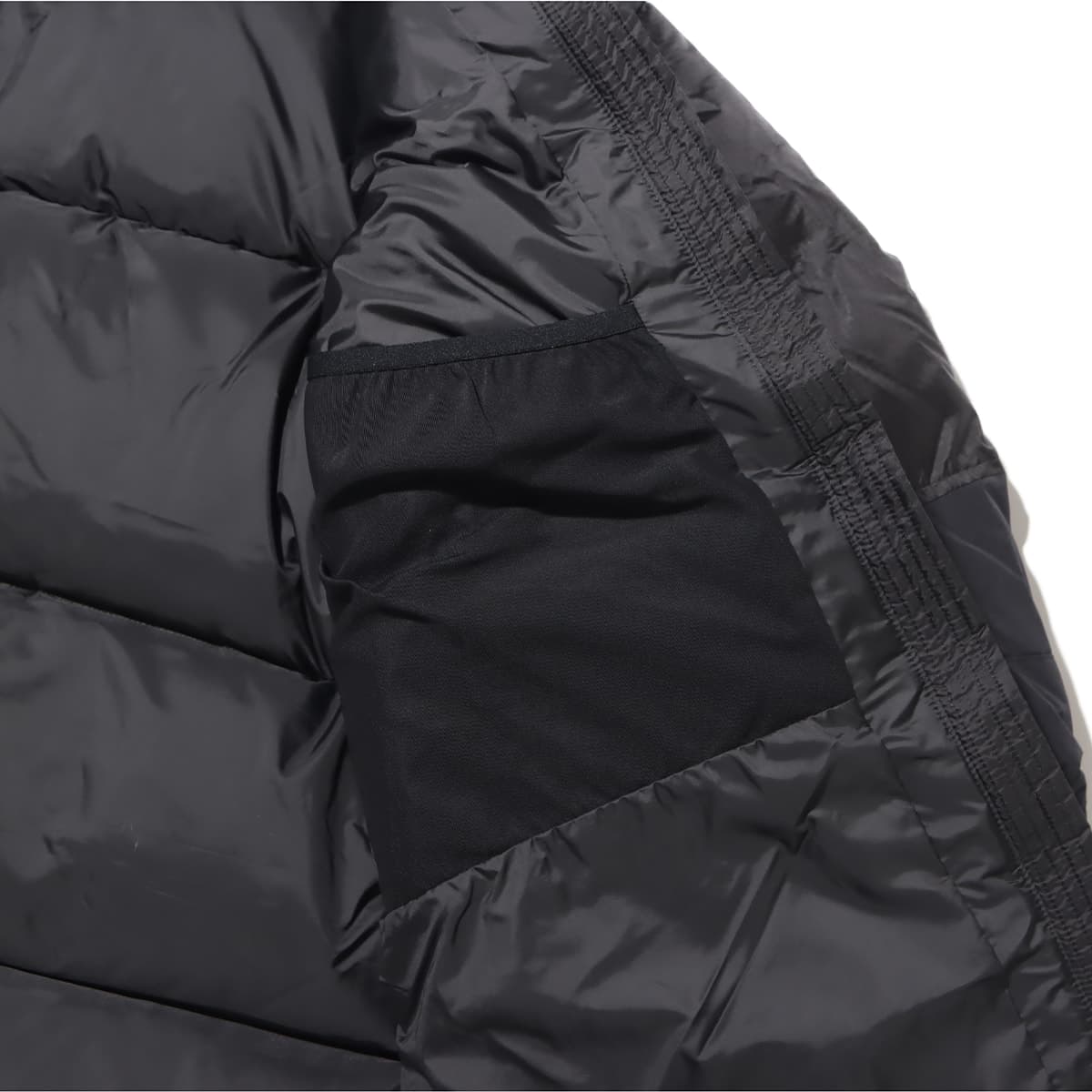 Зимняя куртка THE NORTH FACE - изображение 4