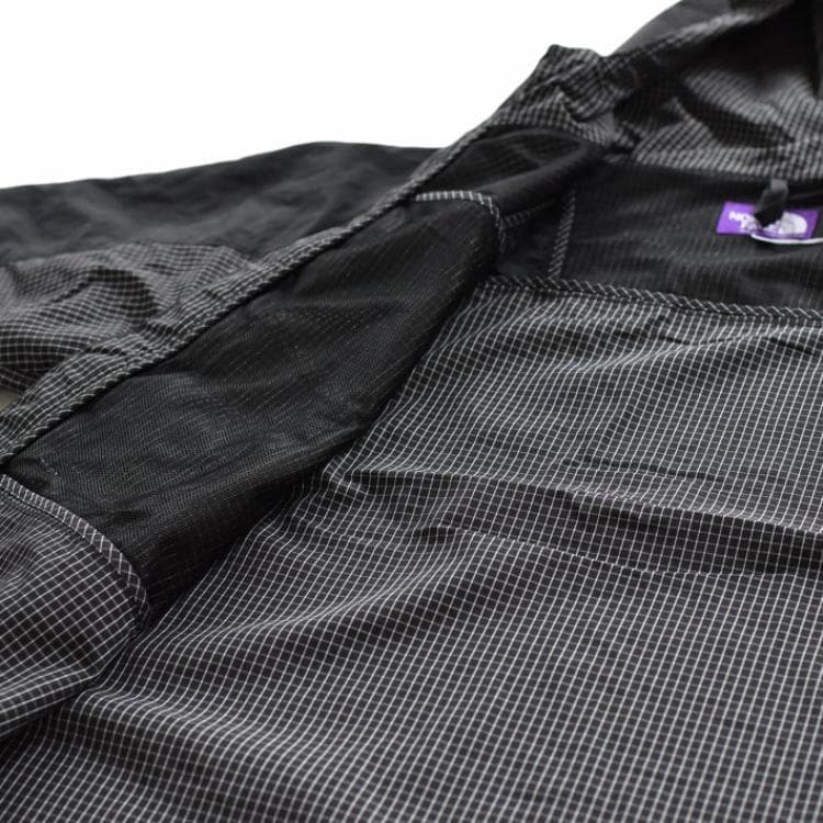 Демисезонная куртка The North Face Purple Label Mountain Wind Parka Black - изображение 5