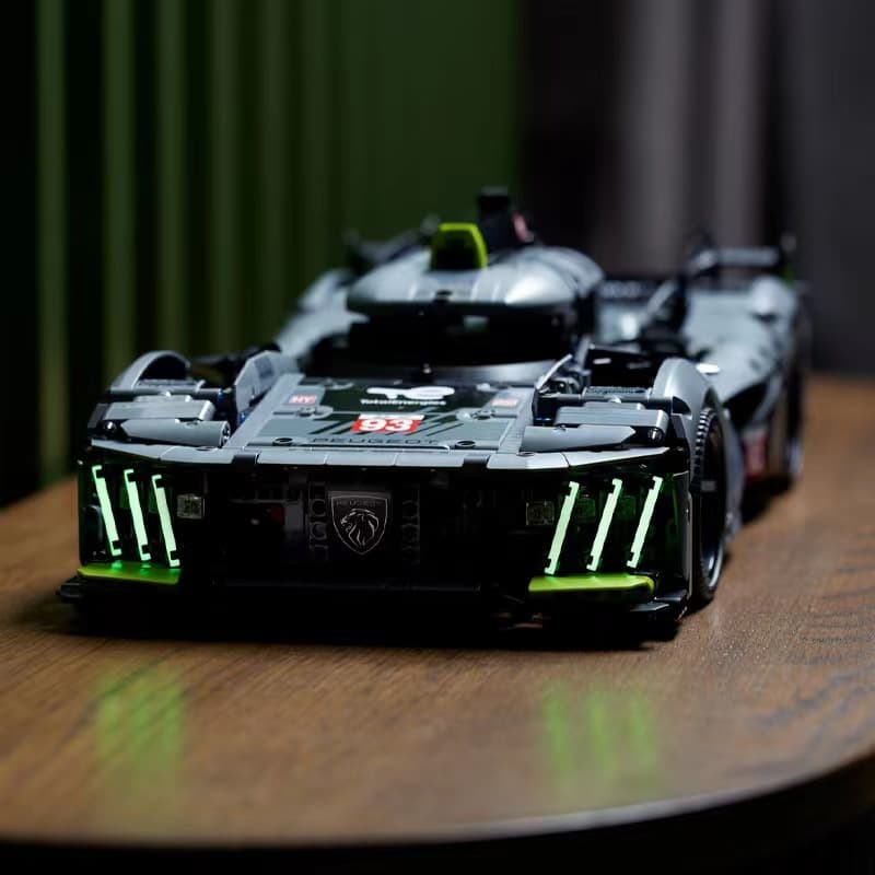 Конструктор LEGO Technic Peugeot 9X8 - изображение 5