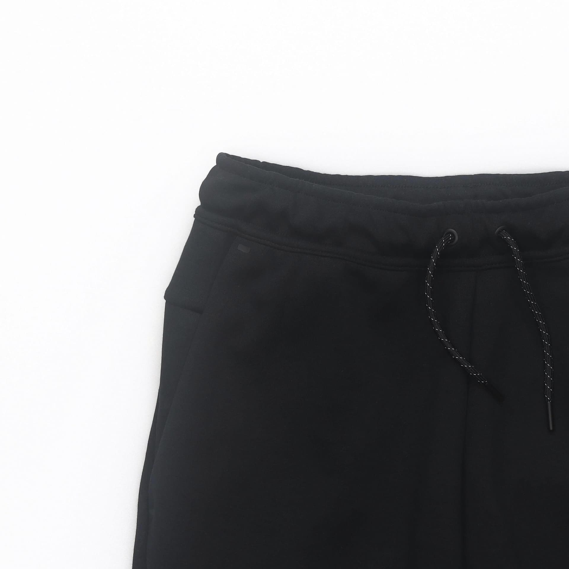 Тренировочные штаны Nike Sportswear Tech Fleece Shorts Black - изображение 5