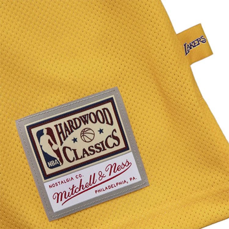 Баскетбольная майка Mitchell & Ness Big Face 2.0 Lakers Yellow - изображение 3