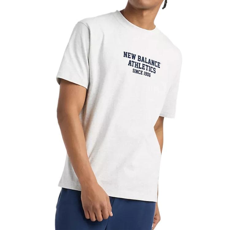 Футболка New Balance VARSITY T Рубашка Мужская Серого цвета - изображение 1