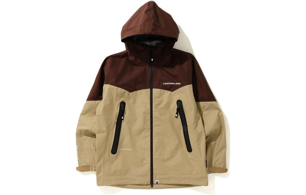Демисезонная куртка A BATHING APE - изображение 1
