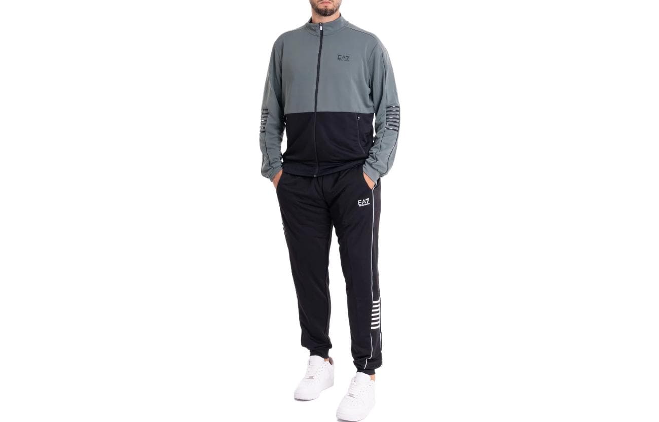 Спортивный костюм EMPORIO ARMANI - изображение 1