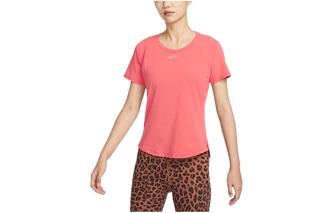 Футболка Nike Dri-FIT One Luxe T - изображение 2