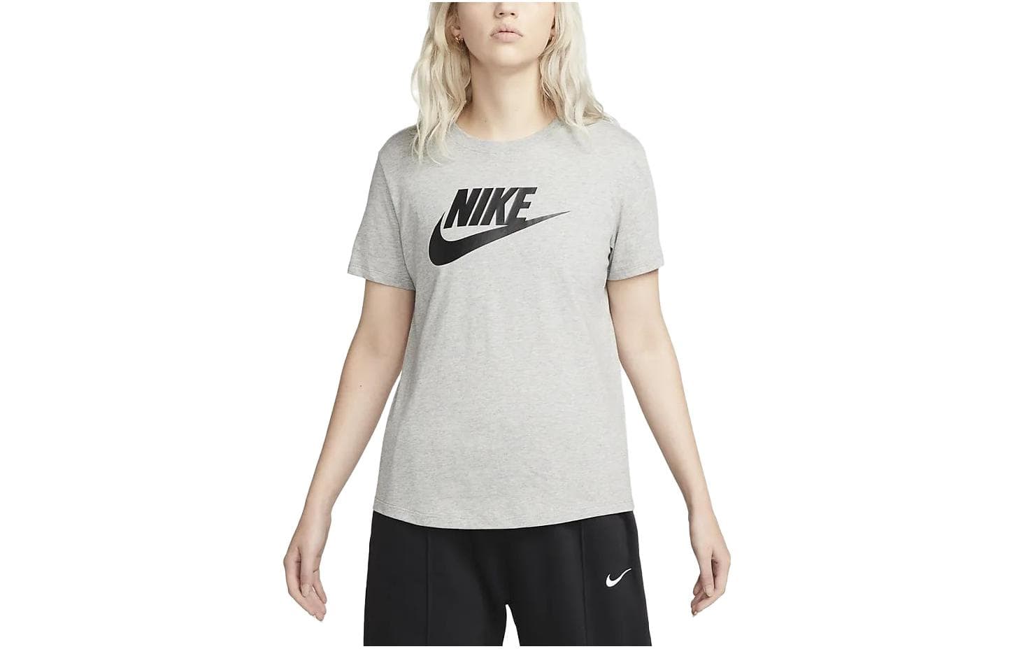 Футболка Nike Sportswear Essentials LogoT - изображение 1