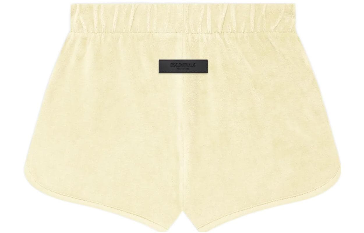 Шорты Fear of God Essentials FW22 Womens Velour Short Canary Logo - изображение 1