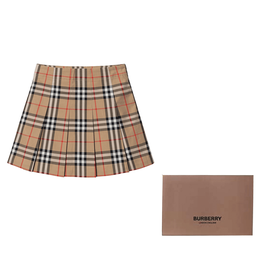 Burberry FW23 - изображение 7