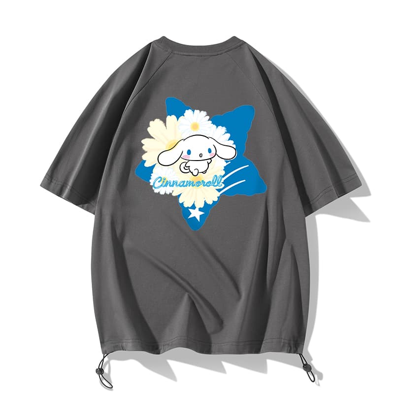 Футболка Sanrio x CINNAMOROLL Совместная коллекция Логотип Охлаждающий Sorona Быстросохнущий Экстра свободный Принт с буквами Пятиконечная звезда Модный Универсальный Повседневный Короткий рукав Унисекс - изображение 1