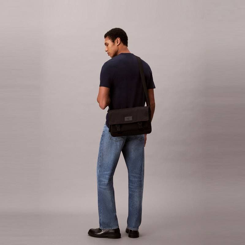 Сумка через плечо Calvin Klein Ткань Crossbody Сумка Стандартная (Standard) Мужская Космический Черный - изображение 6