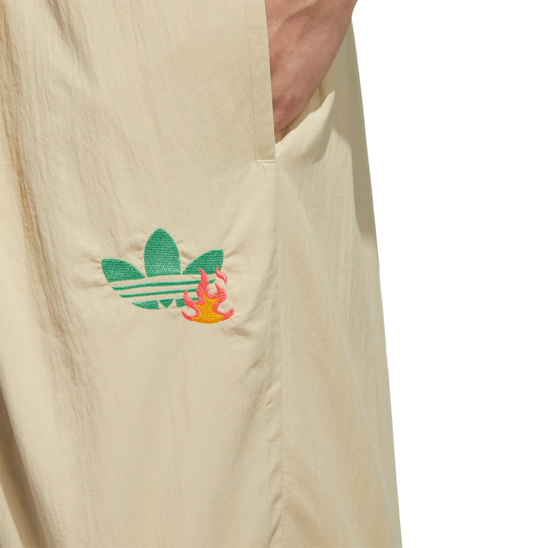Тренировочные штаны adidas Y2K Shorts - изображение 5